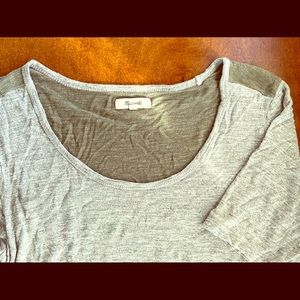 Madewell woman’s crop top. SZ L